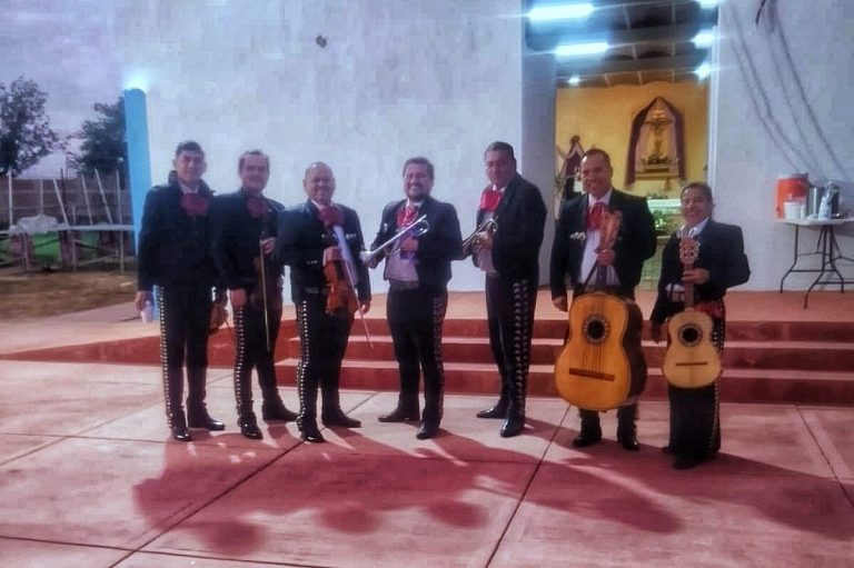 mariachi en tonala
